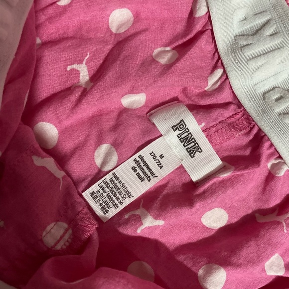 Pink vs - Picture 2 of 3